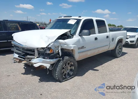 2004 GMC Sierra 2500Hd Sle z USA, uszkodzony, nr VIN 1GTHC23264F212696